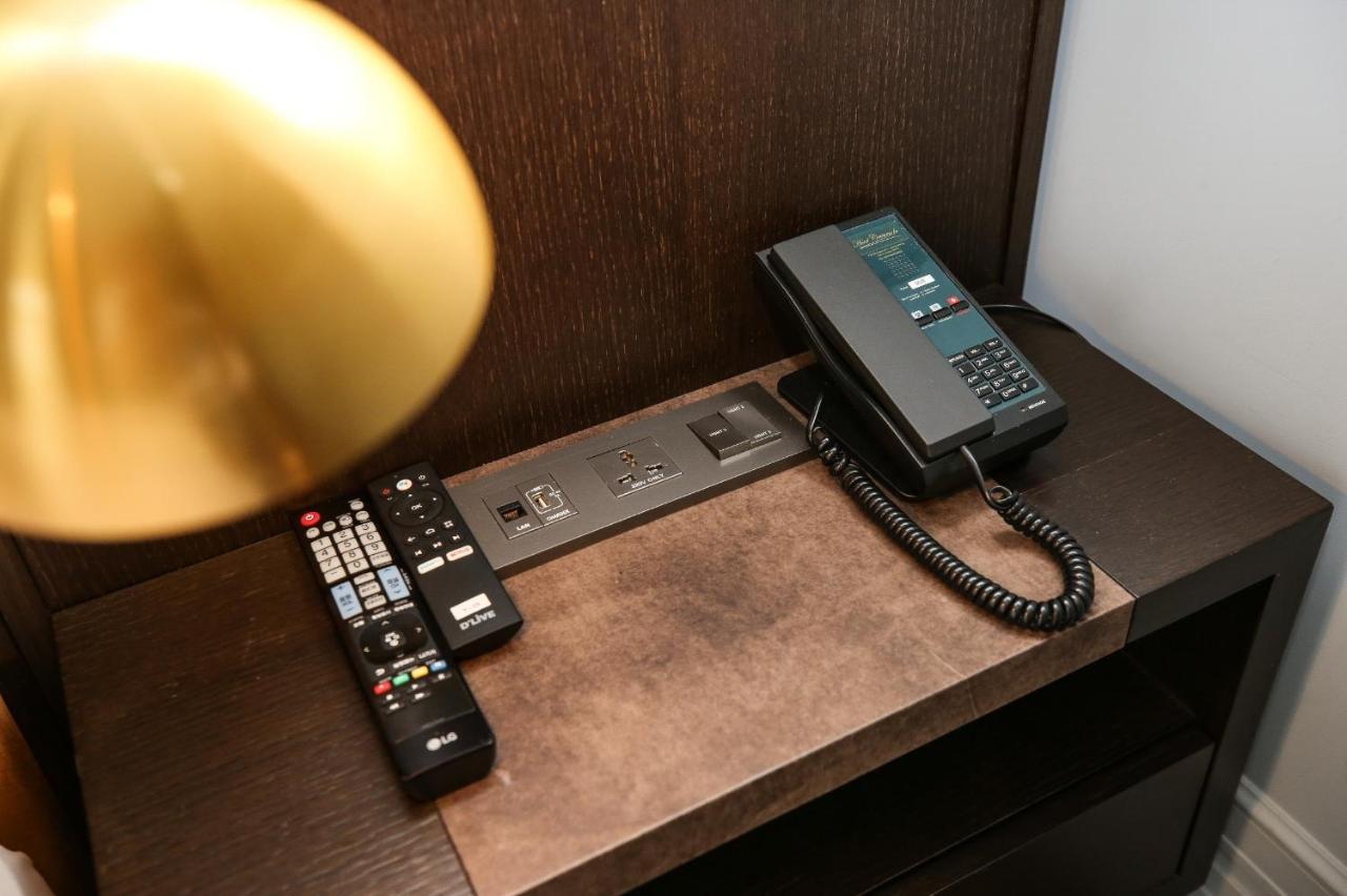 Hotel Crescendo Seoul Bagian luar foto