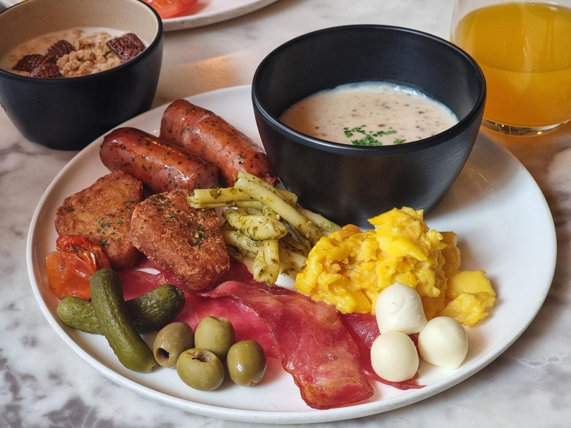 Hotel Crescendo Seoul Bagian luar foto